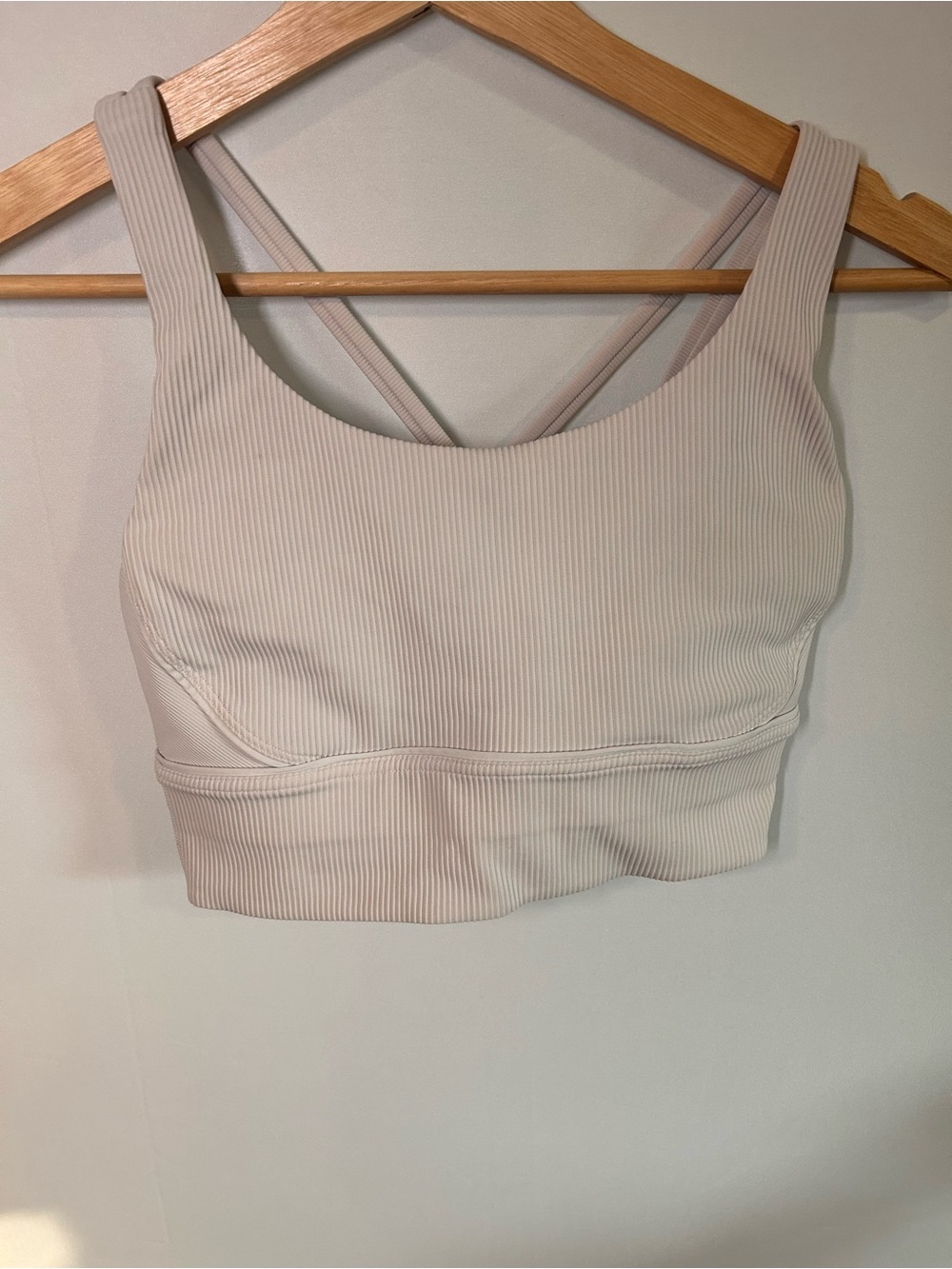 Lululemon Women’s Ribbed Energy sports bra - off white - size s